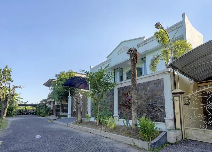 Spot On 91524 Victory Homestay Syariah Surabaya