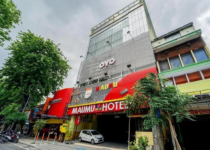 Oyo 235 Maumu Hotel & Lounge Surabaya